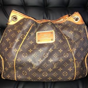 Louis Vuitton Monogram galleria bag